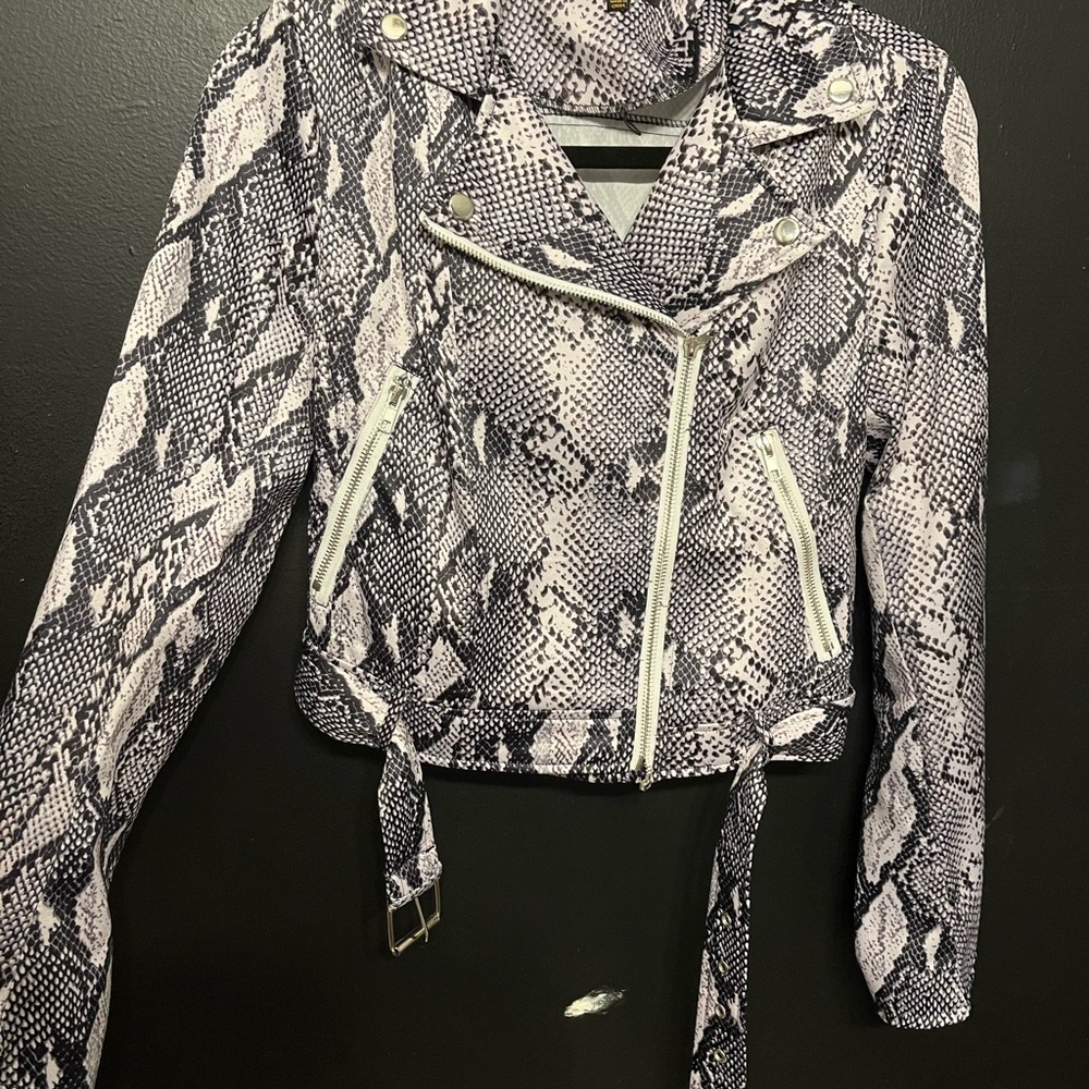 Stylish Snake Print Jacket
